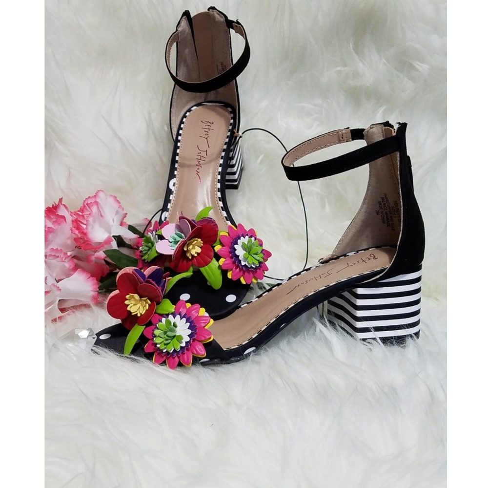 BETSEY JOHNSON INDY FLORAL SANDALS SHOES SZ - Picture 8 of 13